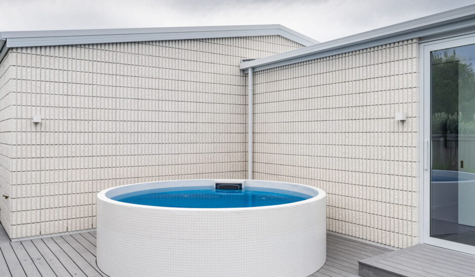 BG_Cooke_10_Wairakei_Road_Strowan_Christchurch_Pool_Crane_and_Install_finished_web_3