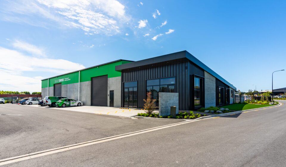 bg_cooke_commercial_builders_canterbury_smart_grass_building_28.01.25_small_1